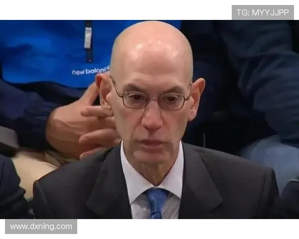 萧华重拳出击誓言彻查阴阳合同事件坚称必查个水落石出 萧华重拳出击誓言彻查阴阳合同事件坚称必查个水落石出