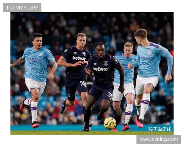 英超战火再燃曼联角球杀机四伏阿玛德凌空劲射破对手球门强势夺分
